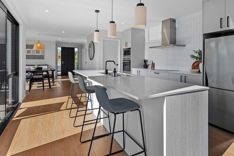 Photo of property in 32 Glenbervie Drive, Glenbervie, 0173