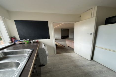 Photo of property in 24 Beacon Hill Road, Strathmore Park, Wellington, 6022