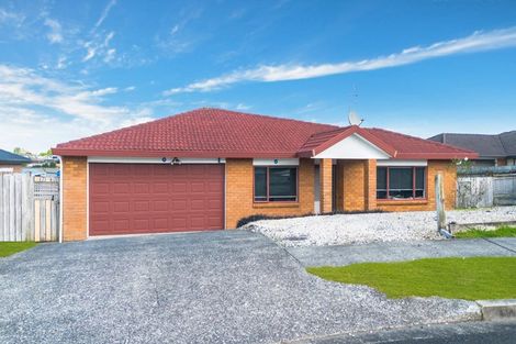 Photo of property in 8 Eloise Place, Clendon Park, Auckland, 2103