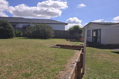 Photo of property in 15 Picasso Drive, West Harbour, Auckland, 0618