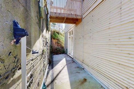 Photo of property in 30 Devon Street, Aro Valley, Wellington, 6021