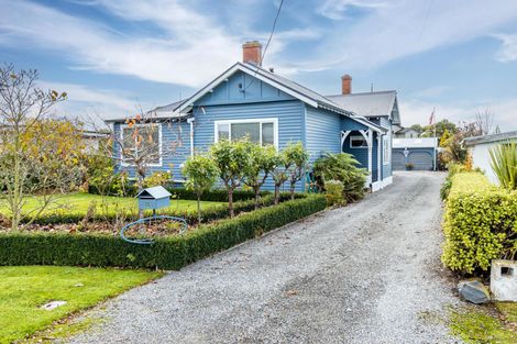 Photo of property in 12 Parsonage Road, Waimate, 7924