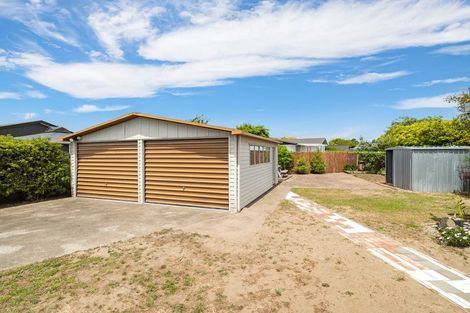 Photo of property in 5 Sophora Place, Parklands, Christchurch, 8083