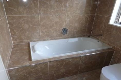 Photo of property in 11a Poinsettia Place, Henderson, Auckland, 0610