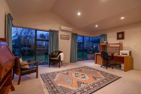 Photo of property in 45 Takapu Road, Manakau, Levin, 5573