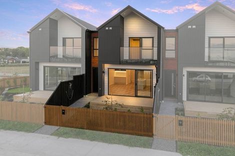 Photo of property in 93a Argent Lane, Wainui, 0932