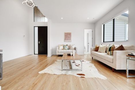 Photo of property in 7 Cutfield Lane, Kumeu, 0810