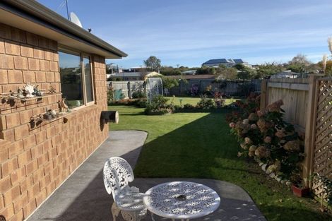 Photo of property in Henry Russell Estate, 12/36 Belgrove Drive, Waipukurau, 4200