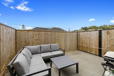 Photo of property in 8/489 Riverside Drive, Fairfield, Lower Hutt, 5011