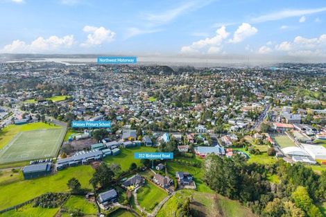 Photo of property in 312 Birdwood Road, Massey, Auckland, 0614