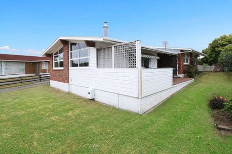 Photo of property in 9 Rameses Place, Pomare, Rotorua, 3015