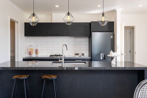 Photo of property in 5 Waitaha Place, Clive, 4102