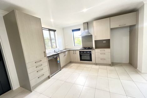 Photo of property in 32 Bellbird Street, Papakura, 2110