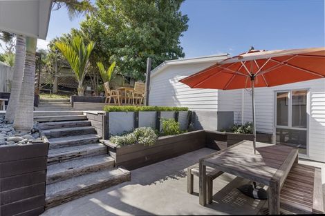 Photo of property in 2/21 Hythe Terrace, Mairangi Bay, Auckland, 0630