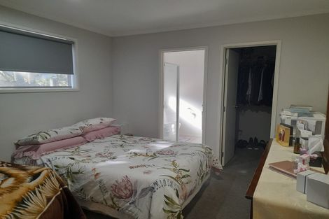 Photo of property in 9a Cross Street, Drury, 2113