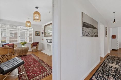 Photo of property in 1/12a Church Street, Devonport, Auckland, 0624