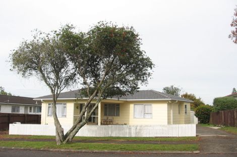 Photo of property in 24 Lisa Rise, Half Moon Bay, Auckland, 2012