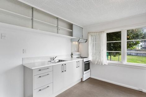 Photo of property in 41 Blockhouse Bay Road, Avondale, Auckland, 1026