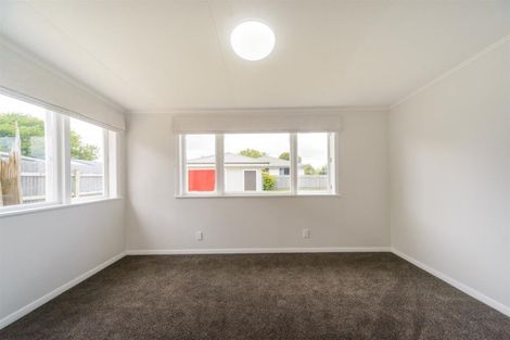 Photo of property in 9 Bull Street, Bulls, 4818