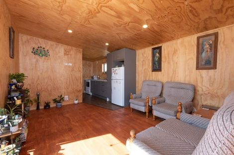 Photo of property in 2 Nugget Lane, Patearoa, Ranfurly, 9398