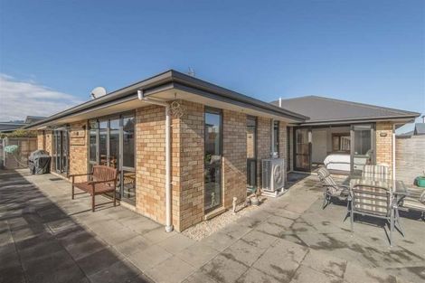 Photo of property in 22 Sovereign Gardens, Halswell, Christchurch, 8025