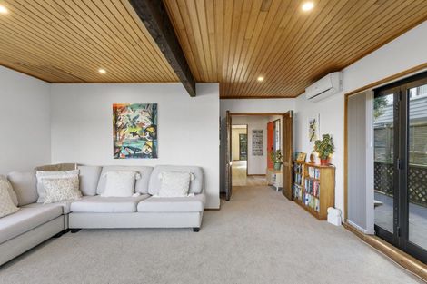 Photo of property in 14 Laurel Grove, Maungaraki, Lower Hutt, 5010