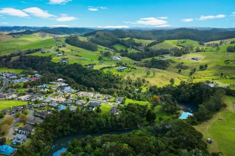 Photo of property in 19 Spinnaker Point, Haruru, 0204