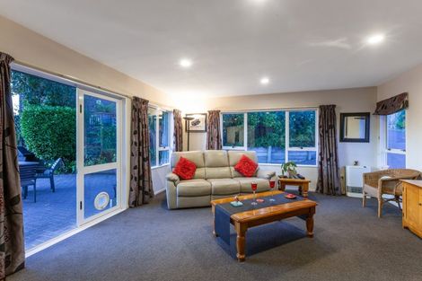 Photo of property in 56 Molyneux Close, Whitby, Porirua, 5024