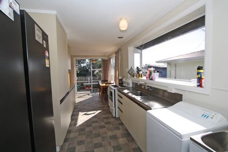 Photo of property in 122 Frankley Road, Frankleigh Park, New Plymouth, 4310