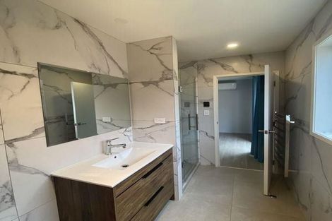 Photo of property in 35 Johns Creek Crescent, Silverdale, 0932