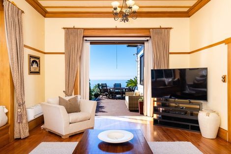 Photo of property in 16 Hukarere Road, Bluff Hill, Napier, 4110