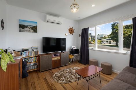 Photo of property in 6 Otto Road, Waihi Beach, 3611