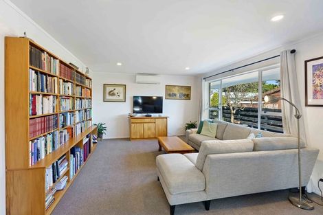 Photo of property in 48a Ngaio Road, Waikanae, 5036