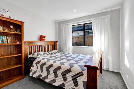 Photo of property in 51 Magnolia Drive, Westown, New Plymouth, 4310