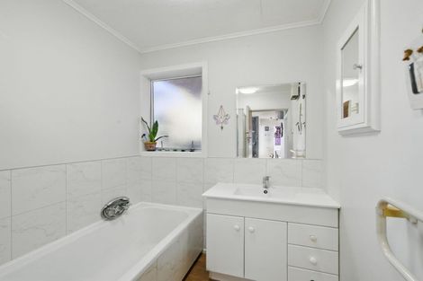 Photo of property in 54 Harris Crescent, Papanui, Christchurch, 8053