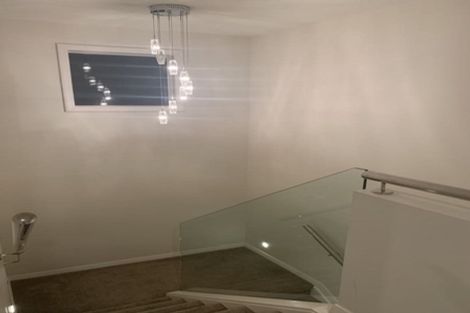 Photo of property in 102b Beach Road, Castor Bay, Auckland, 0620