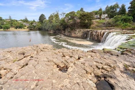 Photo of property in 121 Haruru Falls Road, Haruru, 0204