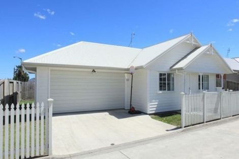 Photo of property in 34 Queens Park Crescent, Frankton, Hamilton, 3204