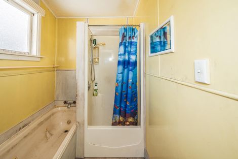 Photo of property in 18 Clyde Street, Oamaru North, Oamaru, 9400