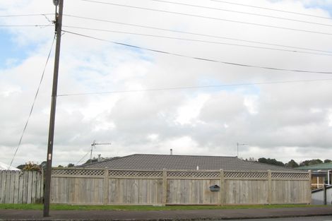 Photo of property in 68 Tarahua Road, Welbourn, New Plymouth, 4310