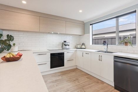 Photo of property in 15 Waituna Street, Pegasus, 7612