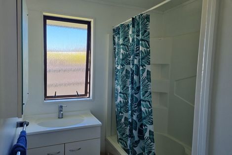 Photo of property in 2/15 Washington Avenue, Snells Beach, 0920