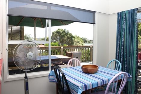 Photo of property in 12 Hardy Place, Cooks Beach, Whitianga, 3591