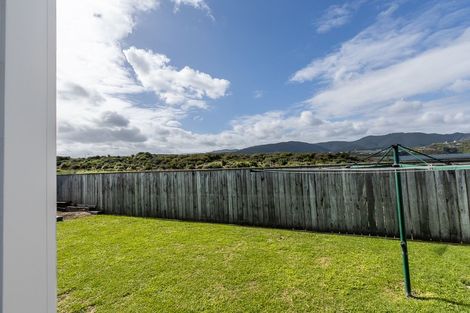 Photo of property in 61 Quadrant Heights, Paraparaumu, 5032