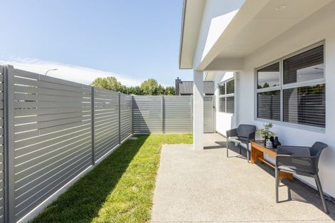 Photo of property in 22 Young Place, Taradale, Napier, 4112