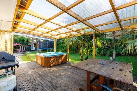 Photo of property in 6a Shaldon Crescent, Blagdon, New Plymouth, 4310