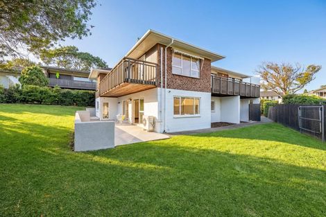 Photo of property in 16 Andrea Place, Sunnyhills, Auckland, 2010