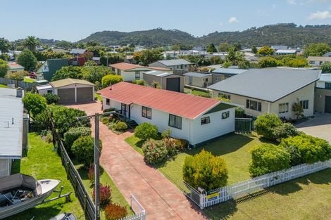Photo of property in 17 Dundas Street, Whitianga, 3510