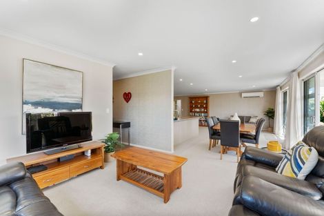 Photo of property in 15 Kara Place, Wharewaka, Taupo, 3330