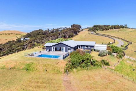 Photo of property in 138a Webber Road, South Head, Helensville, 0874